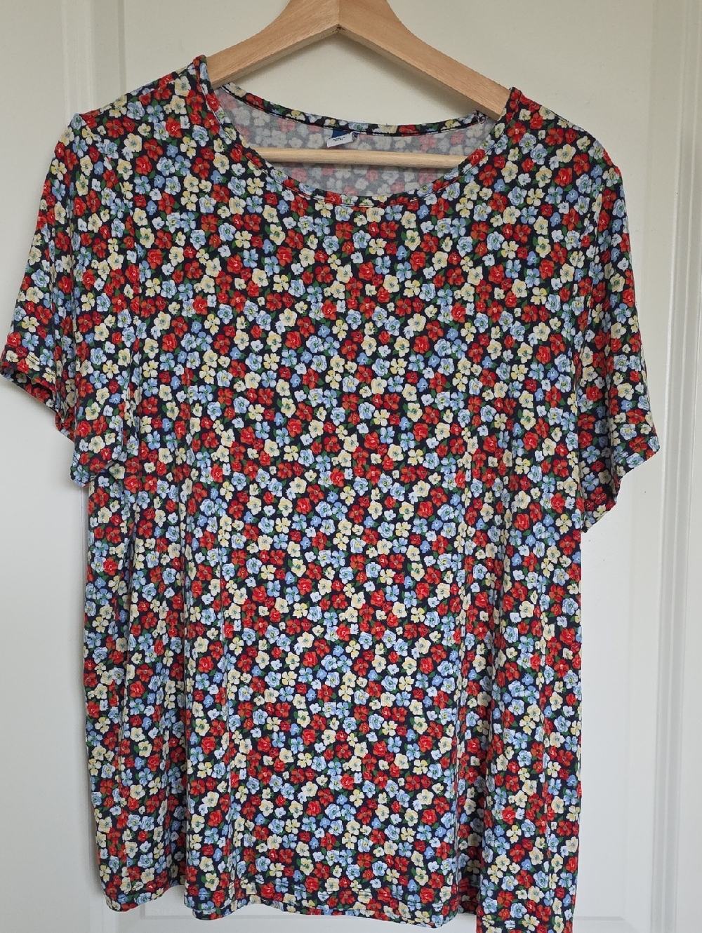 Old Navy Black Floral Luxe Tee with Blue Green Yellow Pink Accents - Picture 1 of 4